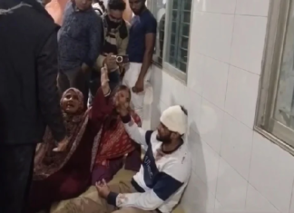 গাজীপুরে মোজাম্মেলের বাড়িতে আহত ৭ জন ঢাকা মেডিকেলে, একজনের অবস্থা আশঙ্কাজনক গাজীপুরে মোজাম্মেলের বাড়িতে আহত